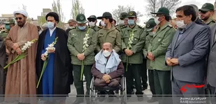 غبار روبی از مزار آیت الله مروج اولین امام جمعه اردبیل