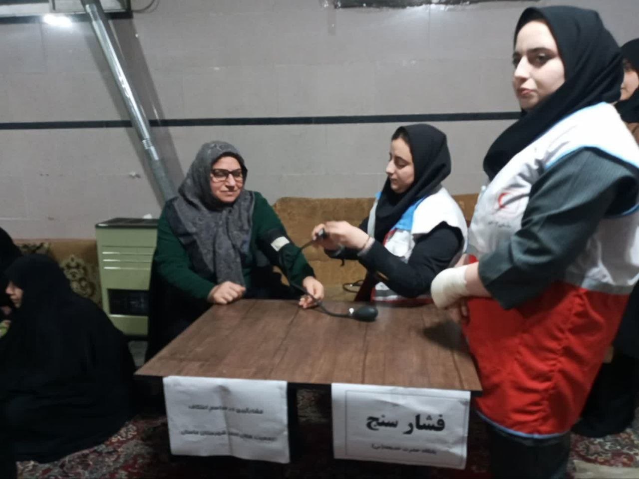 پایگاه بسیج خدیجه (س) شاندرمن با« قرآن ، جهاد و خدمت به مردم» الگوی جامعه شده است 