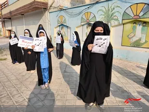 تجمع اعتراض آمیز دانش آموزان در پی اهانت نشریه فرانسوی به پیامبر اکرم(ص) در بوشهر