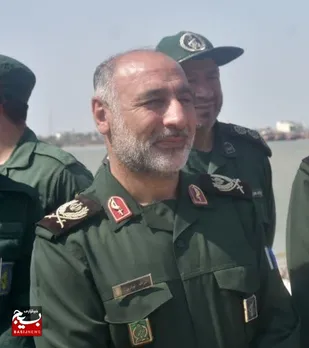 نمایش اقتدار و  توان نیروی دریایی در یادمان شهدای اروند