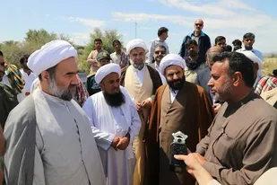 بازدید نماینده ولی فقیه در سیستان و بلوچستان از مناطق سیل زده بخش تلنگ شهرستان قصرقند