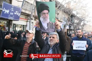 راهپیمایی مردم استان قزوین در حمایت از حمله موشکی سپاه پاسداران