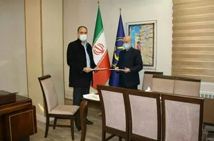 ارایه آموزش و بکارگیری مددجویان در مشاغل پرستاری و نسخه خوانی