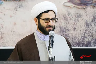نشر آثار شهدای روحانی در دفاع مقدس یکی از واجبات است