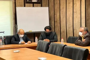 دبیر قرارگاه شهید احمدی روشن بسیج دانشجویی استان فارس، خواستار عملکرد شفاف و تکریم ارباب رجوع از سوی ادارات راه و شهرسازی در استان فارس شد