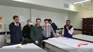 حضور فرمانده سپاه بروجن در کارگاه تولید ماسک
