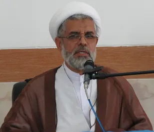 حضور قلب یکی از شرایط مقبولیت نمازهاست / ماه رمضان ماه مغفرت و بخشش است