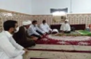 خانواده شهدا نور چشم ما هستند