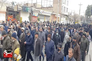 راهپیمایی مردم نهاوند در محکومیت اهانت نشریه فرانسوی