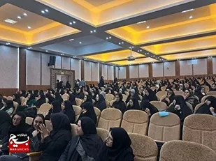 تقدیر از بانوان کارآفرین خراسان&zwnj;شمالی و رفع موانع تولید برای آنها