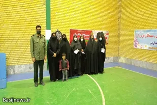 مسابقه ورزشی دارت ویژه بانوان بسیجی سرخه برگزار شد