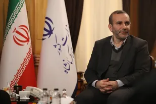 انقلاب اسلامی سرنوشت ایران را به ایرانیان سپرد