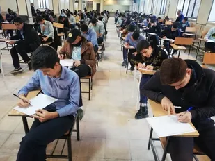 امتحانات نهایی ۲۴ هزار دانش&zwnj;آموز در ایلام آغاز شد