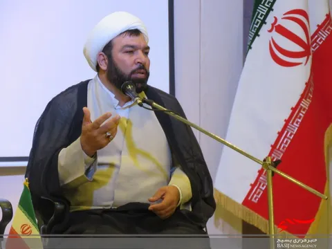 مومن باید با هزینه کم کار بزرگ انجام دهد/برخی از مسئولین با هزینه‌های هنگفت هم نمی‌توانند پروژه‌های کوچک را با موفقیت به پایان برساند