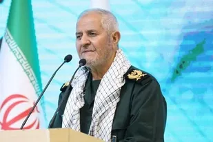 کسی که وارد صحنه می&zwnj;شود پیشکسوت است