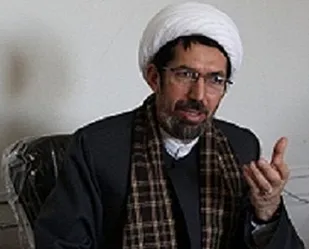 سیاست مداران سیاست خود را براساس افکار امام راحل اجرایی کنند