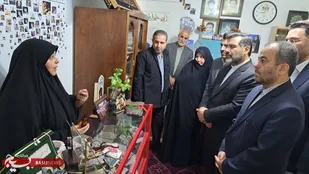 مساجد محور اصلی توسعه فرهنگی و هنری کشور قرار گیرد