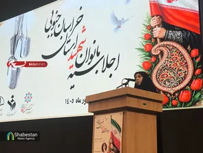 مسئول بسیج جامعه زنان خراسان جنوبی اعلام کرد
۲۱ هزار بانوی خراسان جنوبی در «لشکر زینبی» پای کار ترویج فرهنگ شهدا