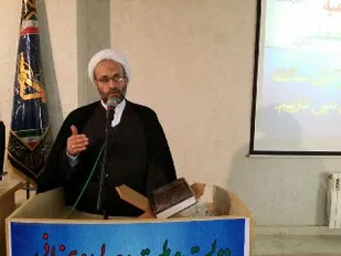 امام راحل با تلفیق عرفان و سیاست گفت آمریکا هیچ غلطی نمی&zwnj;تواند بکند