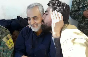قاب تصاویر مشترک حاج قاسم با رزمندگان لشکر فاطمیون