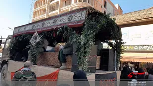 مراسم تشییع و تدفین ۱۰ شهید دوران دفاع مقدس در مازندران برگزار شد