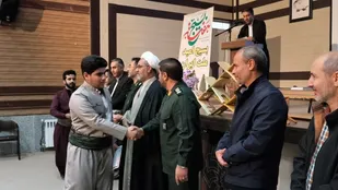 برگزاری محفل چلچراغ آیه ها در جوانرود