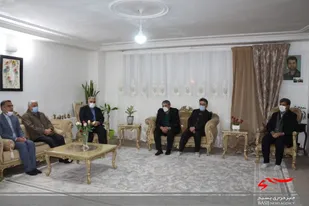 شهدا پرچمداران راستین عرصه های عشق و معرفت هستند
