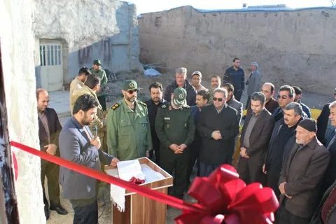 افتتاح یک واحد سیل زده طرح جهاد همبستگی بسیج سازندگی سپاه ناحیه فراهان در روستای حاتم آباد