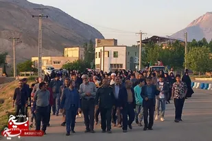 همایش پیاده&zwnj;روی در شهر دیباج برگزار شد