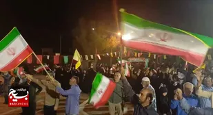 موج ۱۳۵ بااجتماع مردم درجوارشهدای گمنام هندیجان