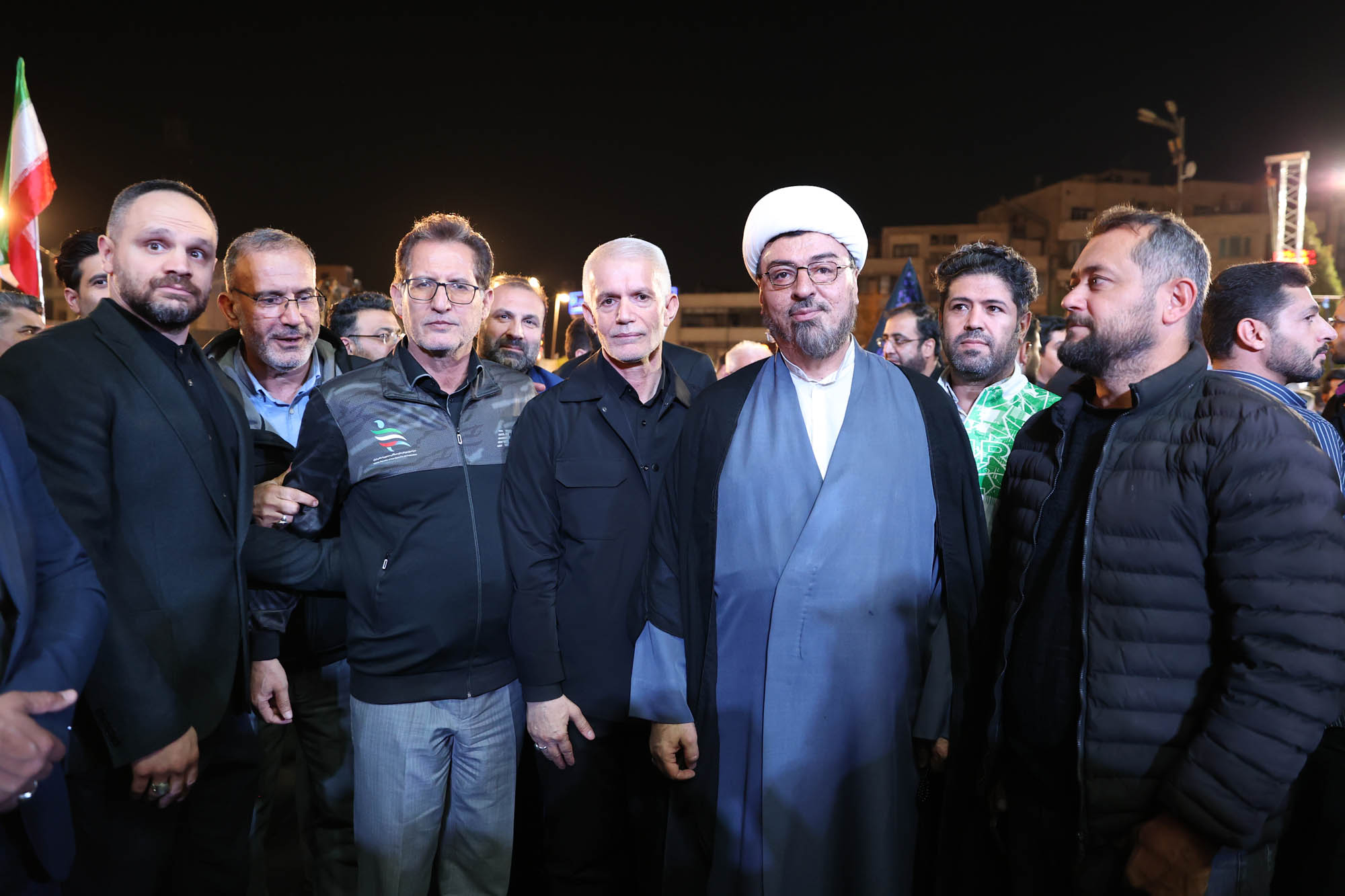 اجتماع بزرگ جامعه ورزش و جوانان «ورزش، جان‌فدای ایران» در میدان انقلاب