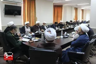نشست قرارگاه بُلاغ مبین حوزه علمیه استان قزوین با حضور فرمانده سپاه استان