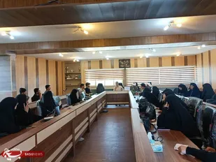 نشست نخبگانی در راستای کنگره ۲۷۵۰ شهید استان