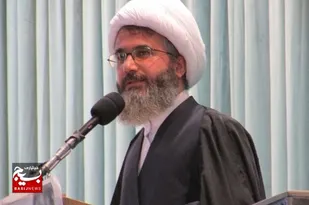 انس با قرآن، راهی برای تقوا و زندگی شایسته است