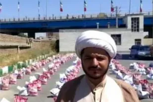 توزیع بسته های معیشتی بین نیازمندان همزمان با لیالی قدر