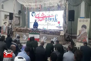 تحقق شعار &laquo;هیهات من الذله&raquo; با تاسی از مش و مرام حسینی