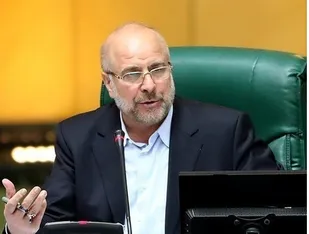 بسیجیان رسالت دفاع از ارزش&zwnj;های انقلاب را به دوش می&zwnj;کشند/قدردانی از دریادلان نیروی دریایی ارتش و سپاه