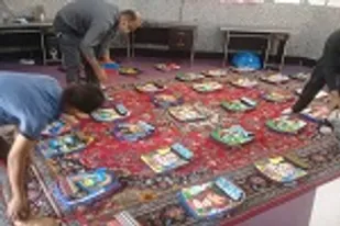 توزیع 40 کیف مهربانی در بین دانش آموزان نيازمند و آسیب دیده از ویروس کرونا