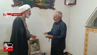 دیدار با خانواده شهید روزبه رنجبر در هفته دفاع مقدس