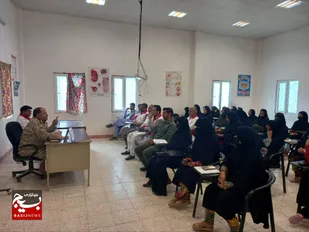 نشست جهاد تبیین با موضوع عفاف و حجاب در هلال&zwnj;احمر سراوان برگزار شد