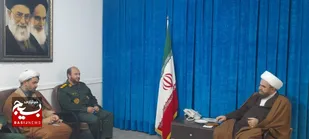 دیدار فرمانده و مسئول دفتر نمایندگی ولی فقیه در ناحیه حضرت علی اکبر (ع)، با امام جمعه اشتهارد/ارتباط و همکاری سپاه و بسیج با ائمه جمعه ناگسستنی است