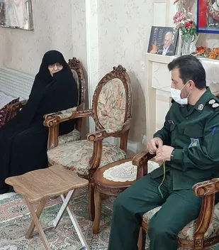 دیدار فرمانده سپاه پیشوا با مادر بزرگوار چهارشهید دفاع مقدس