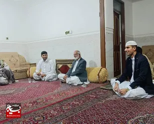 دیدار فرماندهان حوزه و پایگاه با بسیجی فعال در ایرانشهر&nbsp;