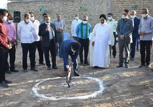 کلنگ ساخت مجموعه فرهنگی بیت الرضای بهاباد به زمین زده شد
