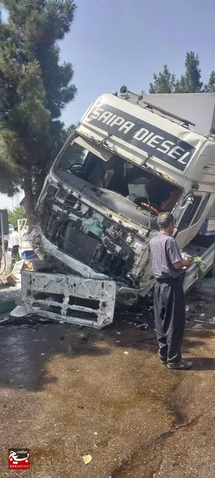 برخورد کامیون با خودروهای متوقف در مجتمع خدماتی آزادراه قزوین&ndash;زنجان/ ۷ مصدوم و یک دختر جوان در کما