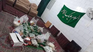 تعداد 9 بسته معیشتی بین نیازمندان توسط پایگاه فضیلت