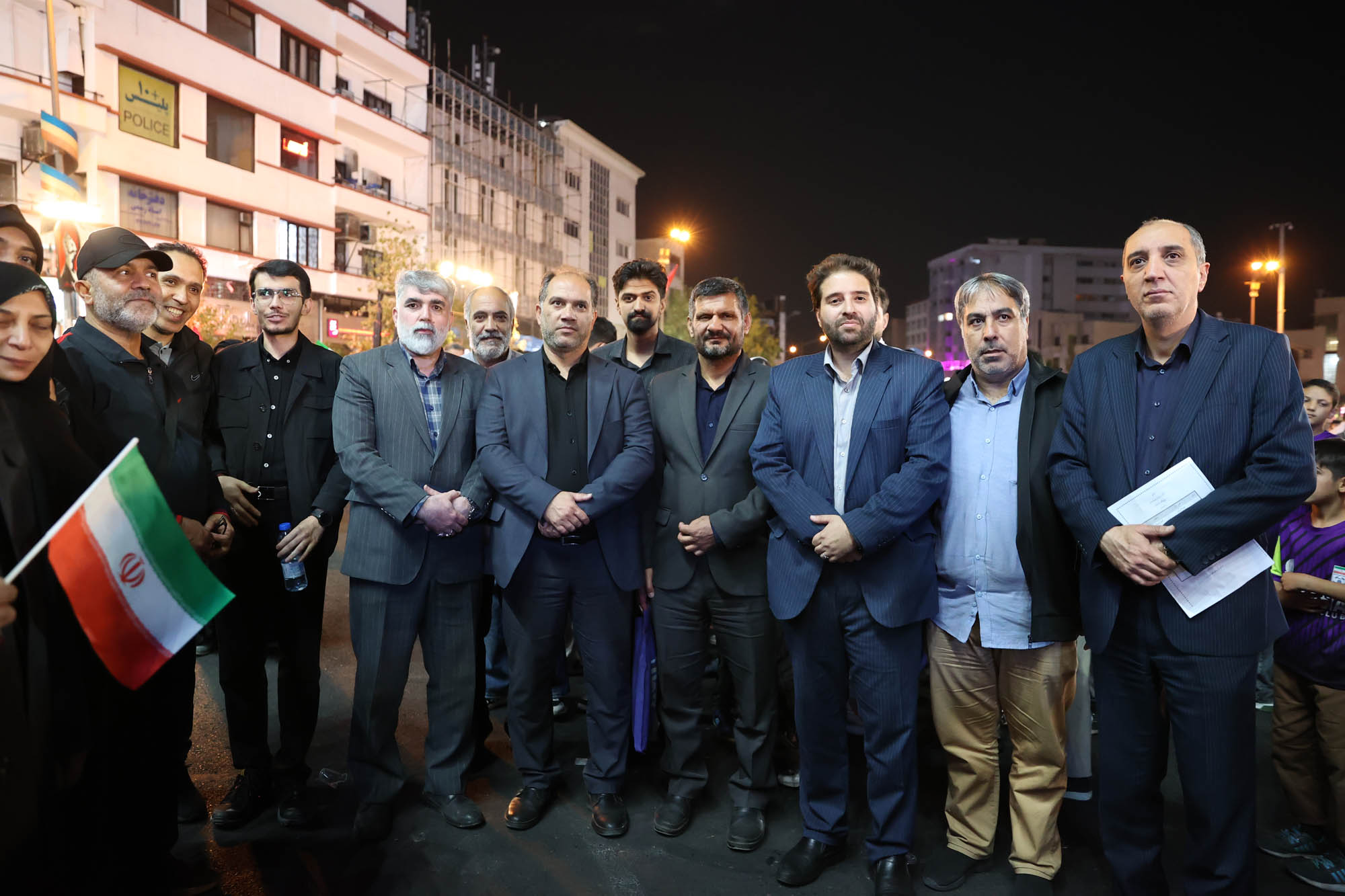 اجتماع بزرگ جامعه ورزش و جوانان «ورزش، جان‌فدای ایران» در میدان انقلاب