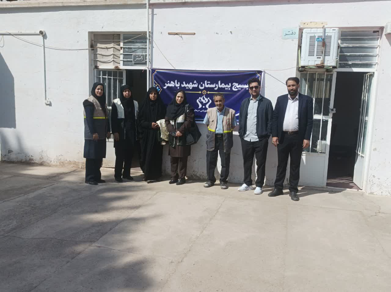 با حضور پزشکان و پرستاران مرکز آموزشی درمانی شهید باهنر؛ ارائه خدمات درمانی رایگان به ۲۵۰ نفر در گلباف و سیرچ