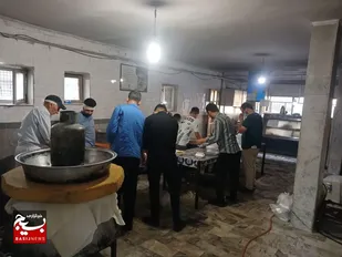 لبخند رضایت محرومان شیرینی کار جهادی است