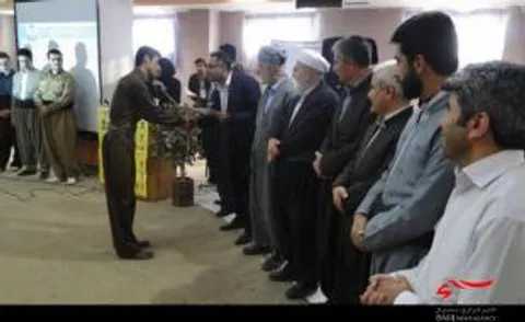مراسم تجليل از رتبه هاي برتر کنکور اورامانات در پاوه برگزار شد